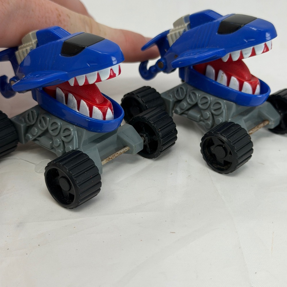 Hot Wheels 1993 Mattel Sharkruiser Blue Shark Monster Truck Set of 2 MT 32